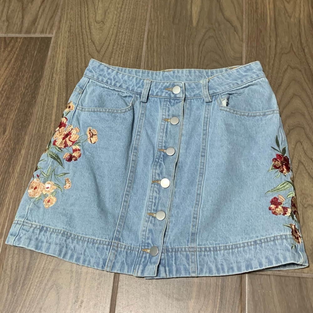 Floral Embroidered Denim Skirt